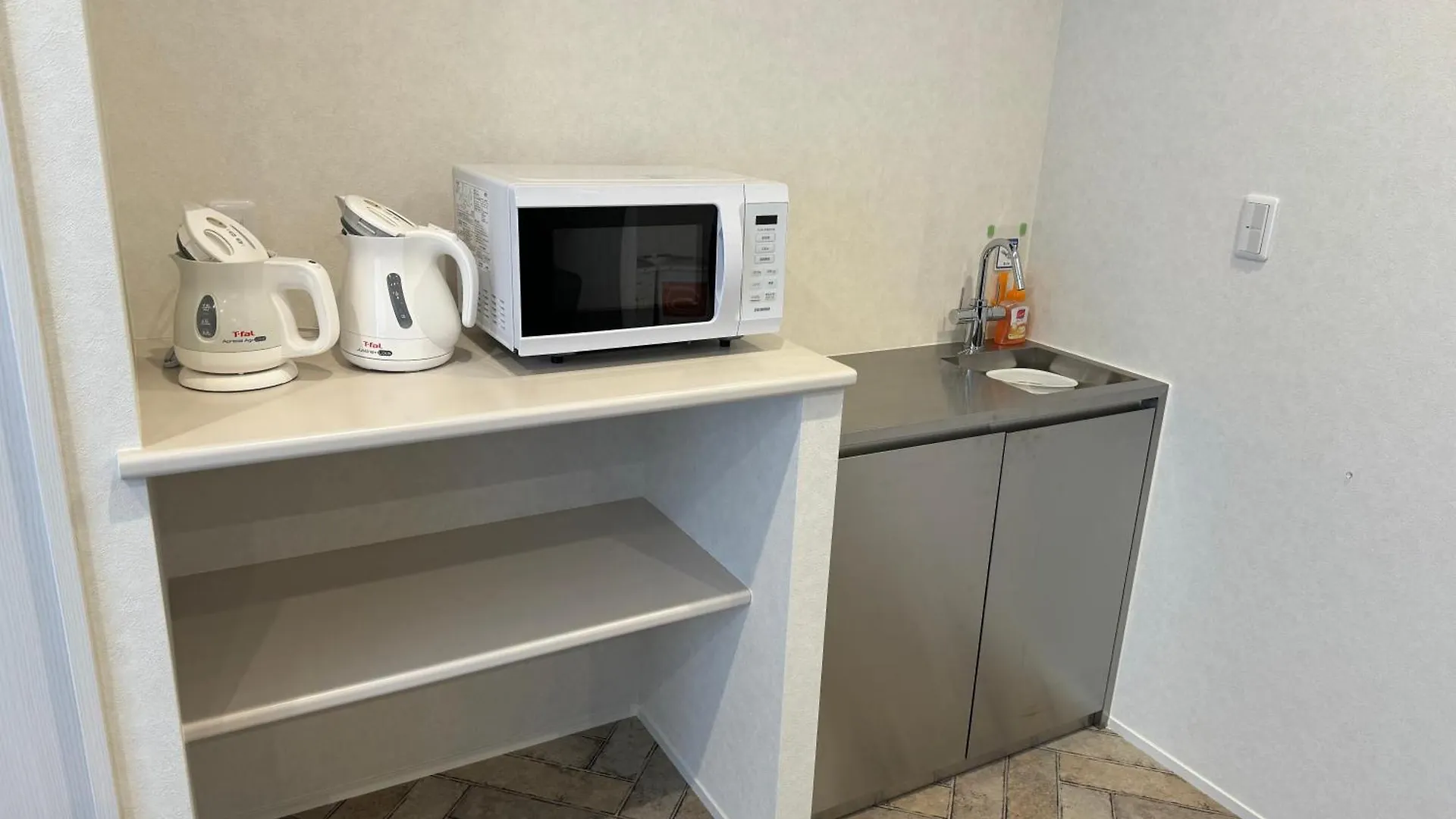 Hotel Prele Tōkyō 0*,  Japon